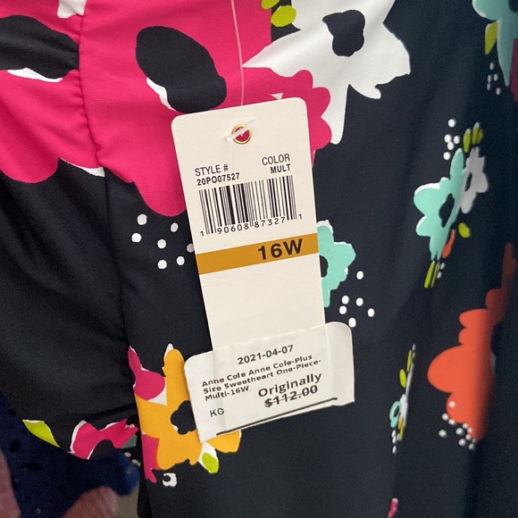 Anne Cole One Piece Swimsuit 🩱 - Picture 12 of 12